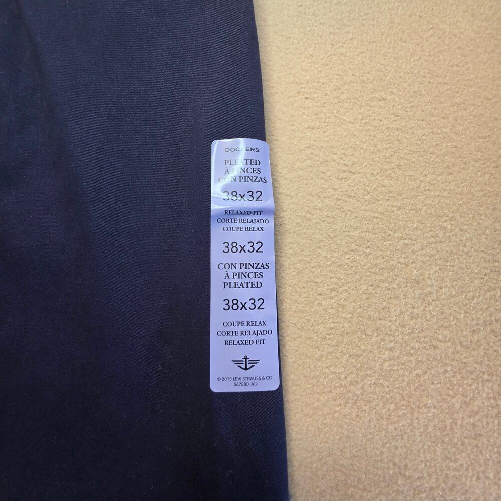 Dockers Best Pressed Pleated Comfort Relaxed Fit Stretch Pants Navy Sz 38x32 NWT - Picture 7 of 8